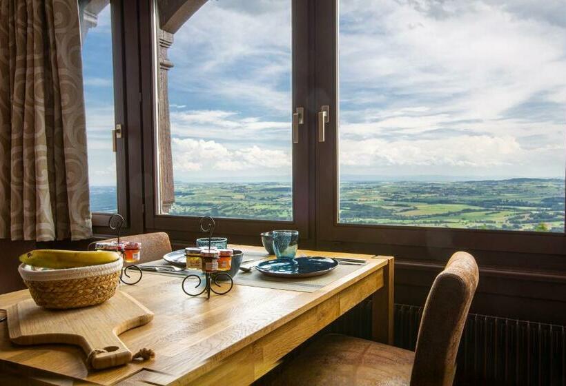 マウンテンビュースイート, La Haut