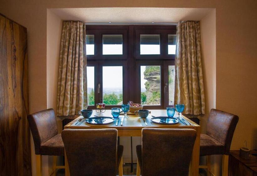 デラックスルーム, La Haut