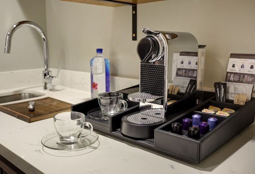 جناح مزوَّد بشرفة, Archer Hotel Seattle/redmond