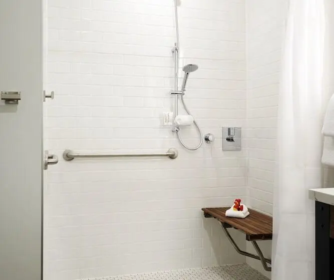 デラックススタジオ, Archer Hotel Seattle/redmond