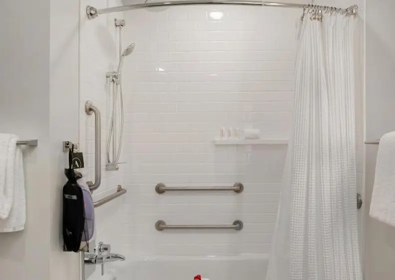 身障者適用キングサイズベッドルーム, Archer Hotel Seattle/redmond