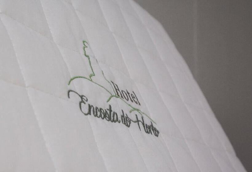 חדר סטנדרט לארבעה, Encosta Do Horto