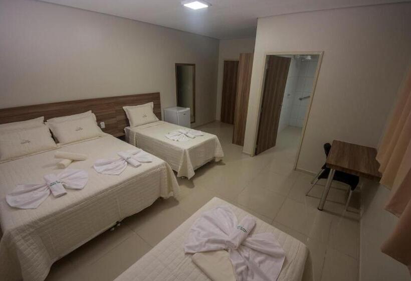 חדר סטנדרט לארבעה, Encosta Do Horto