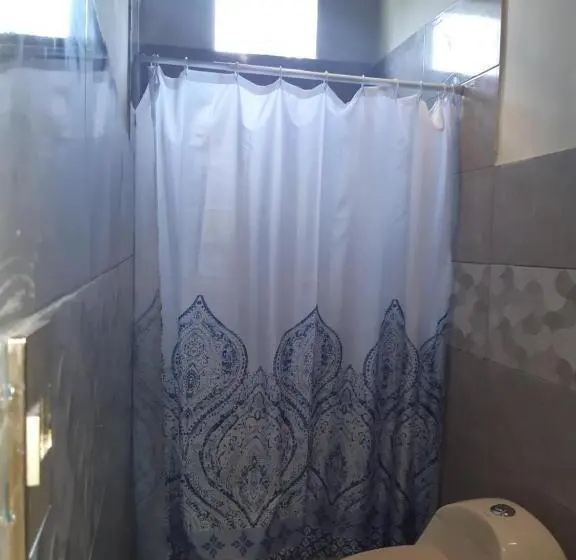 اتاق لوکس, Weekendhostal