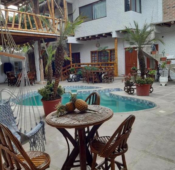Семейный Номер, Weekendhostal
