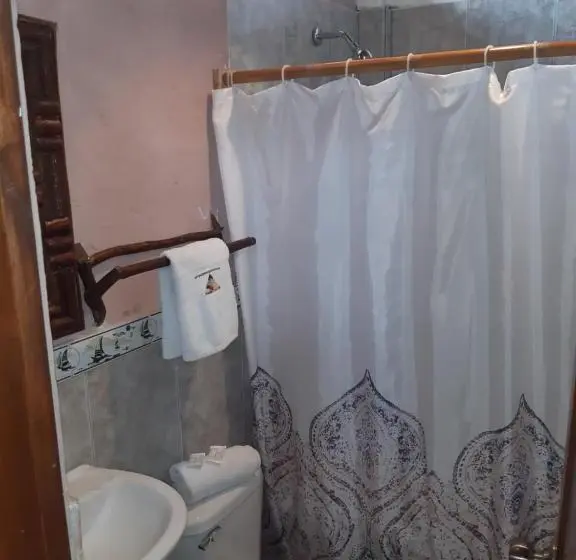 اتاق خانوادگی, Weekendhostal