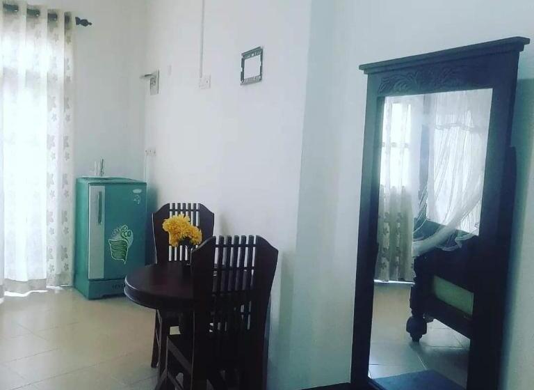 バルコニー付きデラックスルーム, Galle Fantacy