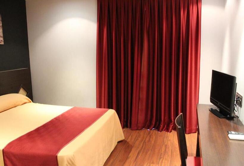 スタンダードルーム, Hostal Royal Almorox