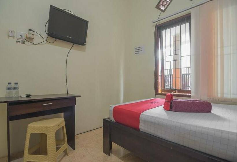 Номер Стандарт, Reddoorz Near Sepinggan Airport Balikpapan 2