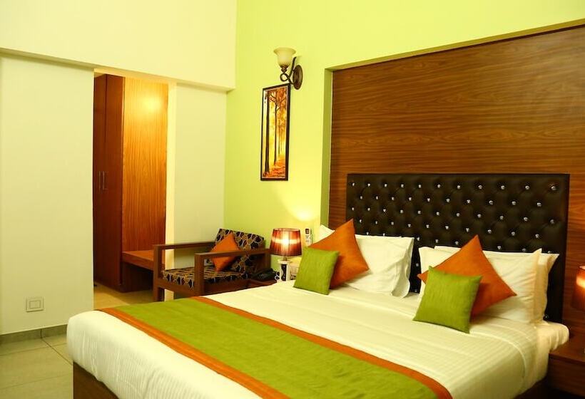 Superior Room with Balcony, Pride Resort & Convention Centre