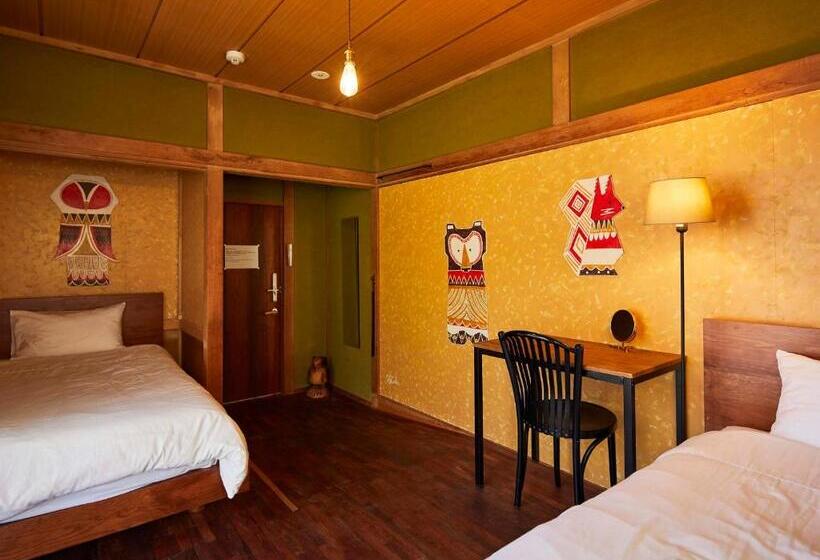 스탠다드 룸 공동 욕실, Haku Hostel