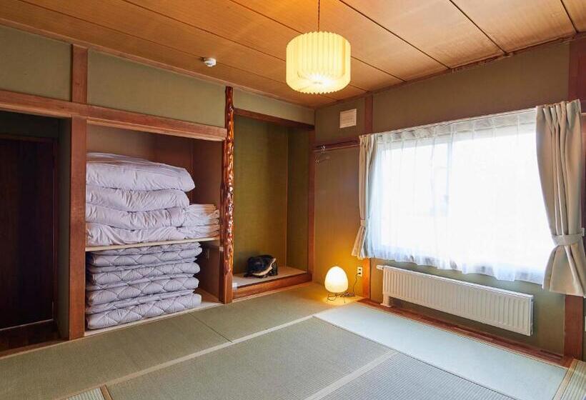 패밀리 룸 공용 욕실, Haku Hostel