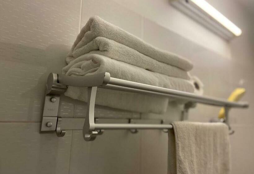 اتاق استاندارد, Thang Long