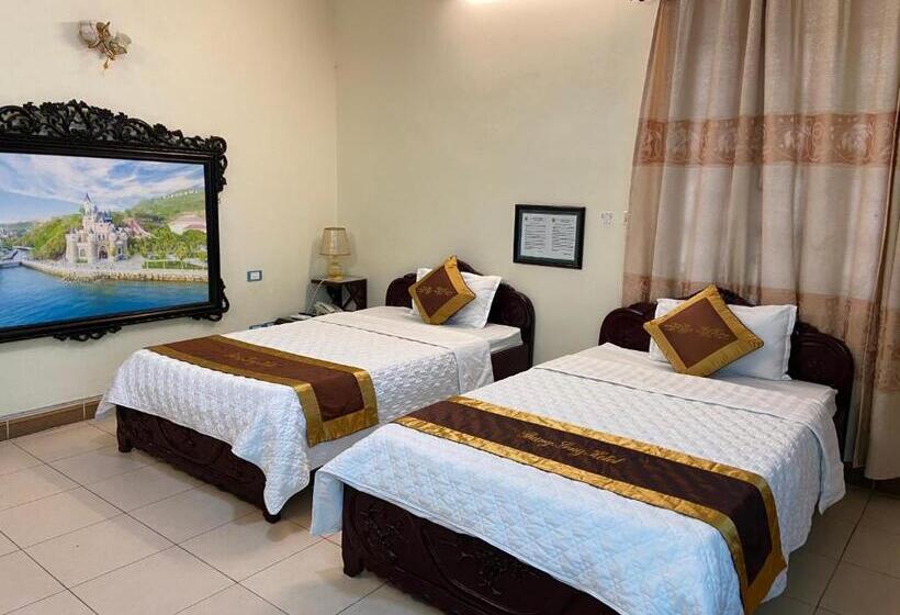 اتاق استاندارد با بالکن, Thang Long