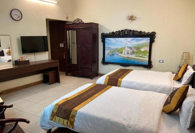 اتاق استاندارد با بالکن, Thang Long