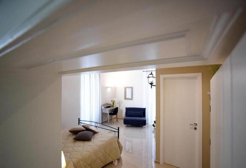 اتاق لوکس, Kapsott B&b