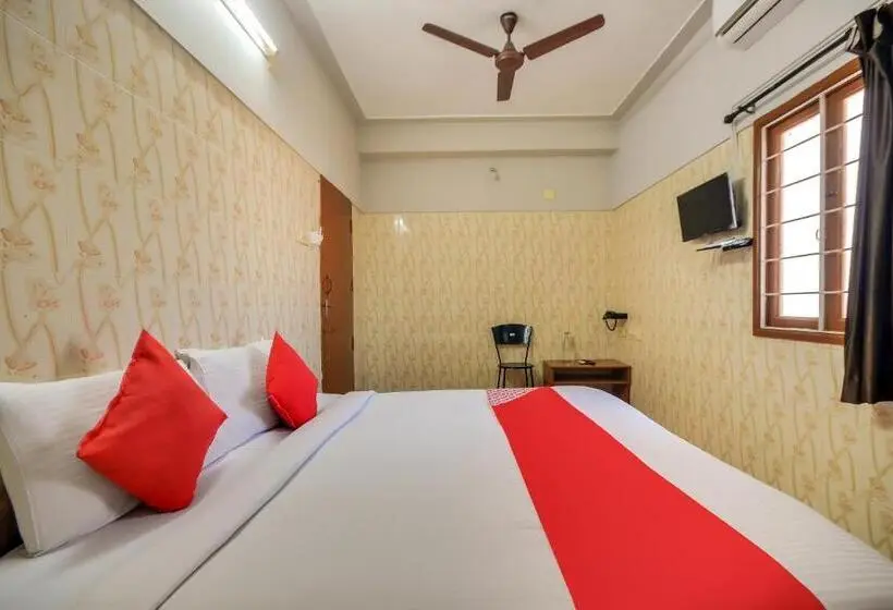 スタンダードルーム, Super Hotel O Tiruppur Near Railway Station