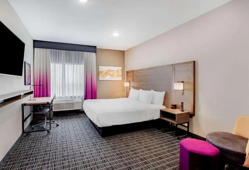 キングサイズベッドのスタンダードルーム, La Quinta By Wyndham San Antonio Alamo City