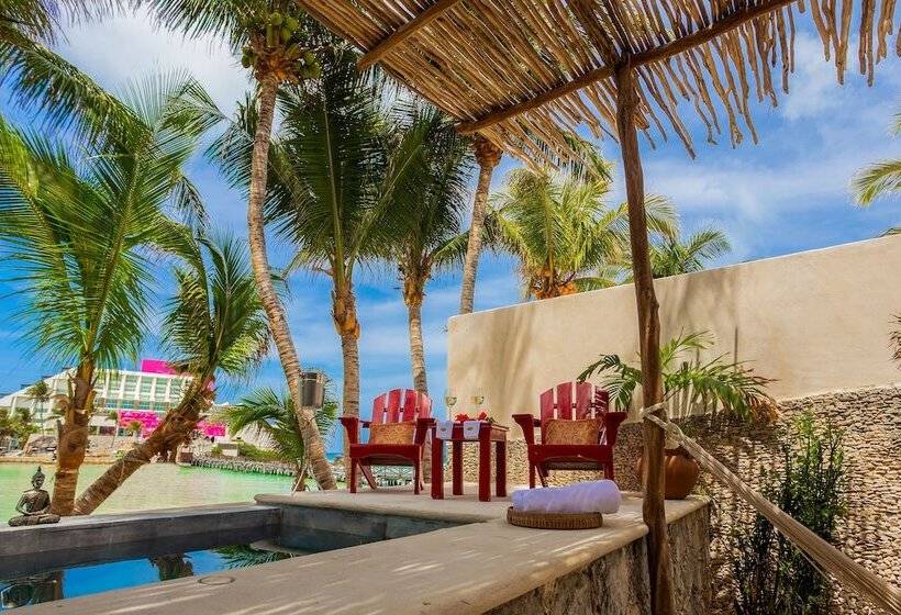 套房配有游泳池, Lotus Beach Hotel   Adults Only