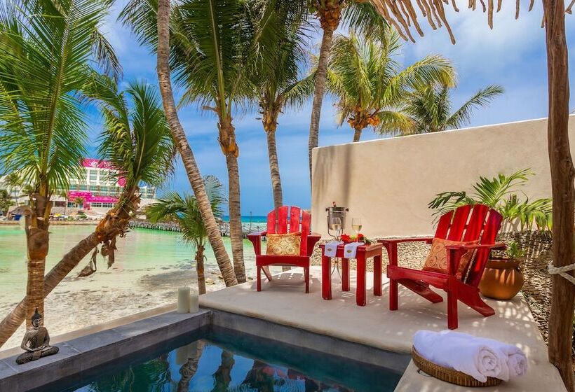 套房配有游泳池, Lotus Beach Hotel   Adults Only