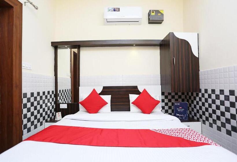 基本间, Oyo 30451 Hotel Yaduvanshi
