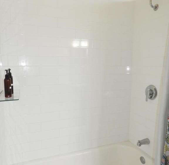 استودیوی استاندارد, Keep Cool Guesthouse