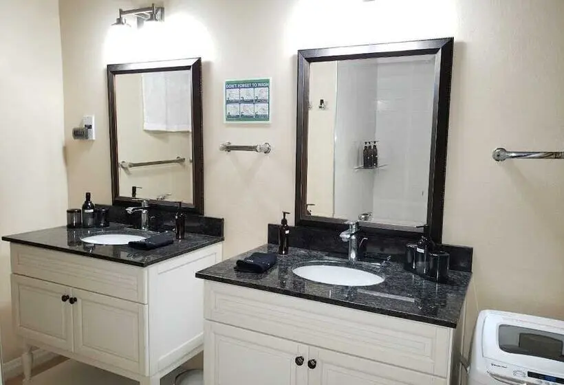 استودیوی سوپریور, Keep Cool Guesthouse