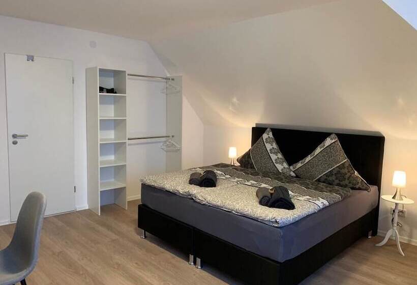 디럭스 트리플 룸, Checkinn