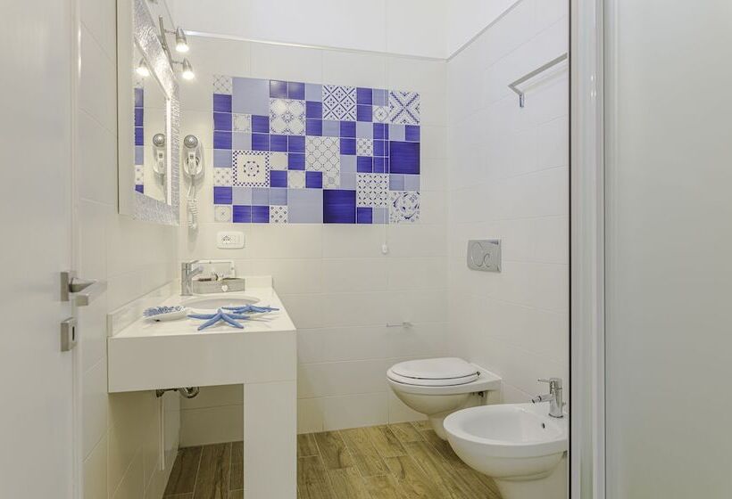 חדר סופריור לארבעה, Le Gemelle Boutique