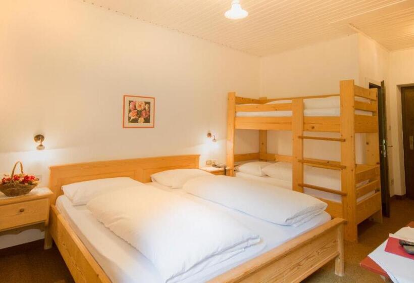 חדר סטנדרט עם מרפסת, Berghotel Kason