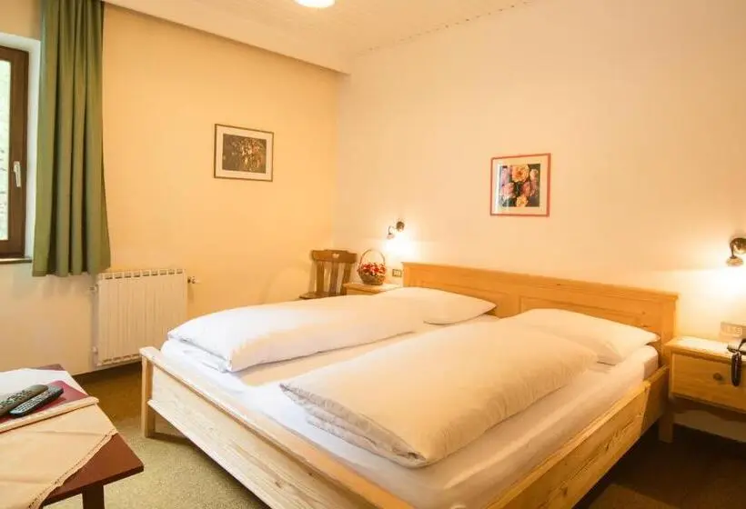 Economy-huone, Berghotel Kason