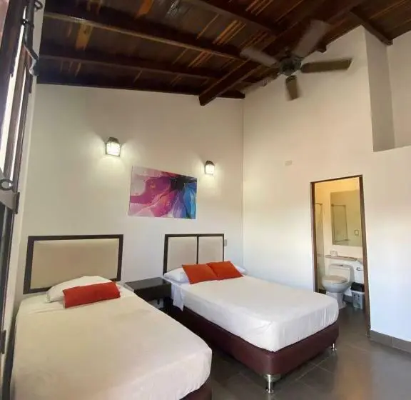バルコニー付きスタンダードトリプルルーム, Casa Suite Curiti