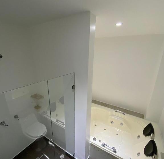 חדר משפחתי, Casa Suite Curiti