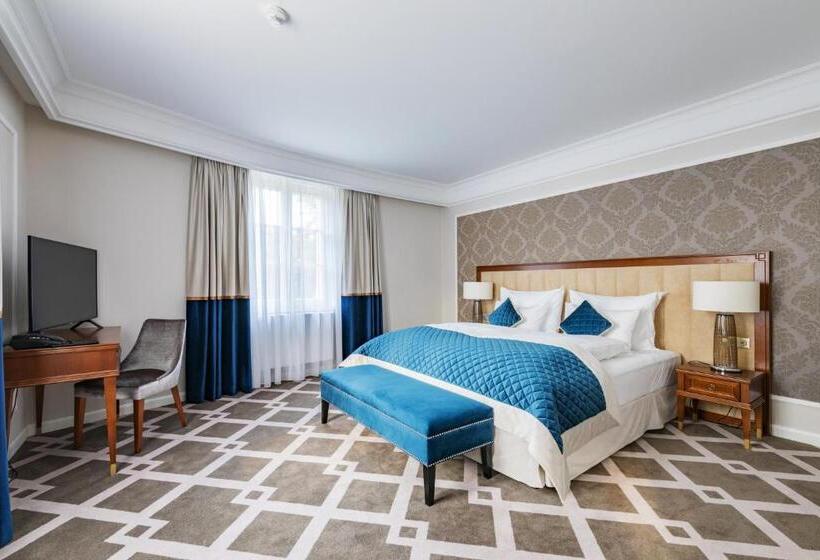 Номер Стандарт, Palace Art Hotel Pezinok