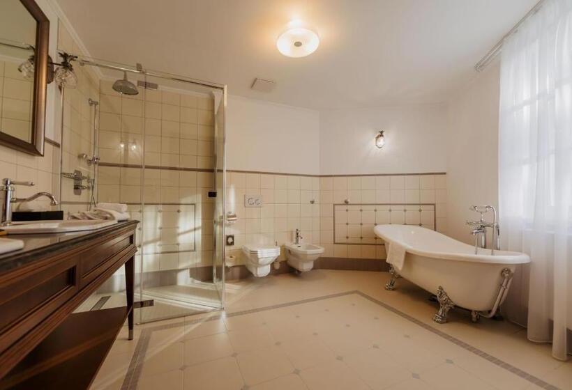 סוויטה, Palace Art Hotel Pezinok