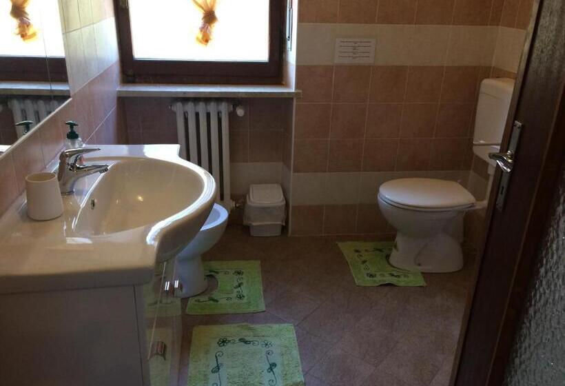 דירת חדר, Casa Maruca