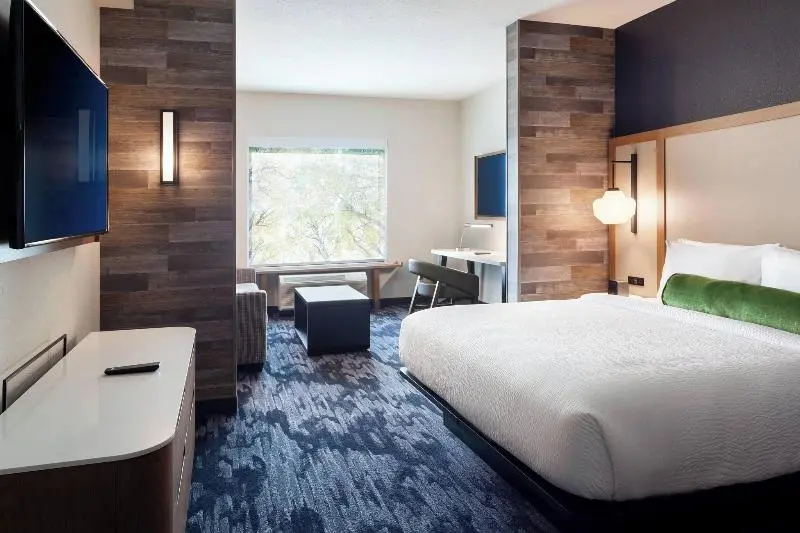 キングサイズベッドのスタンダードルーム, Fairfield Inn & Suites By Marriott Wellington West Palm Beach