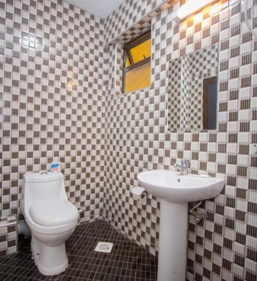 اتاق خانوادگی, Paleo Hotel & Spa