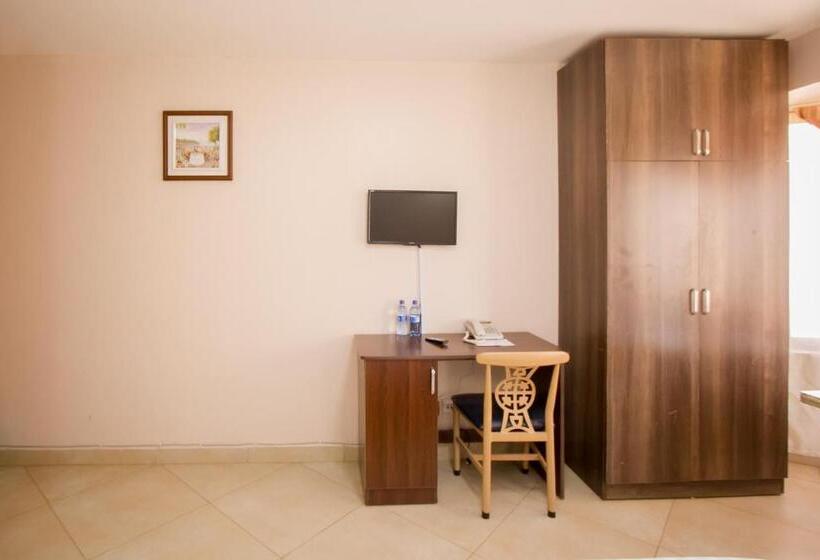 اتاق خانوادگی, Paleo Hotel & Spa