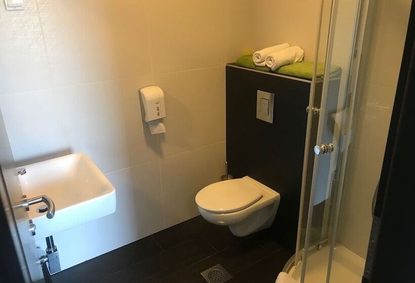 اتاق استاندارد, Raceland Krško