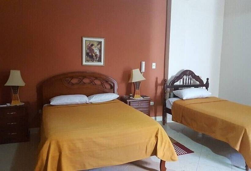 اتاق خانوادگی, Costa Manglar