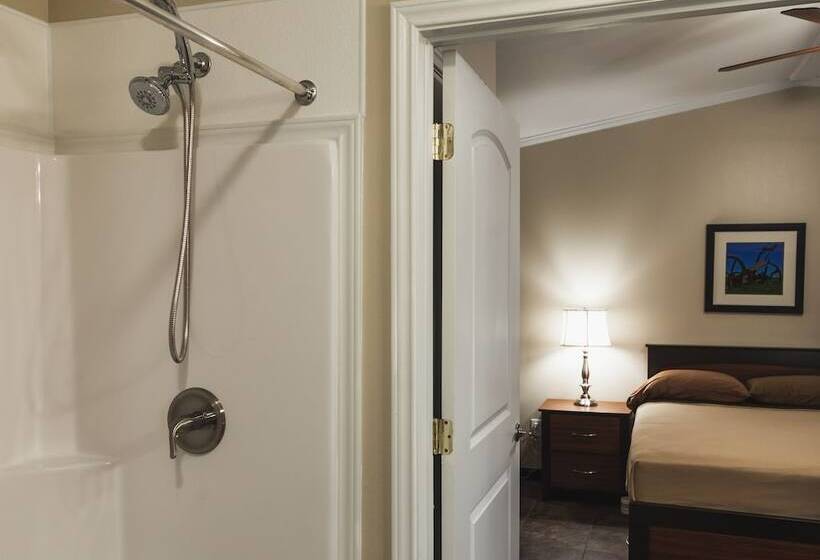 إستوديو ديلوكس, Freeport Studios