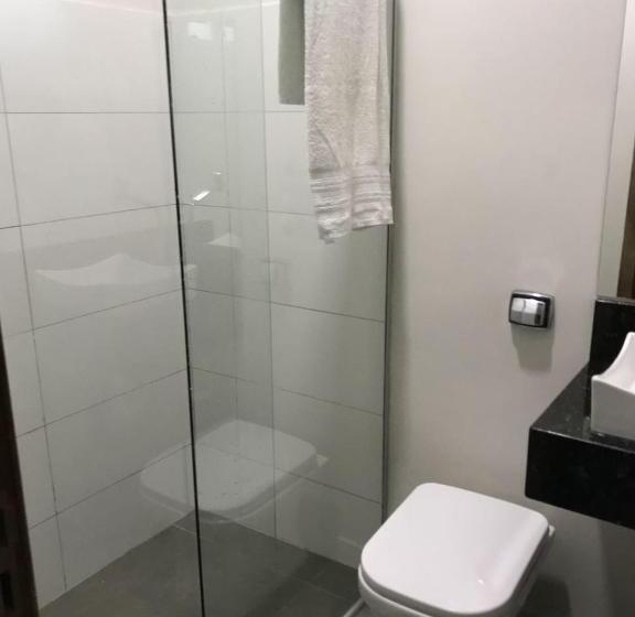 غرفة قياسية ثلاثية, Hawaii