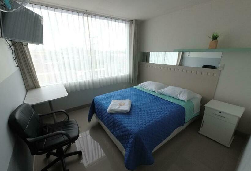 اتاق خانوادگی, Fragata Camaná