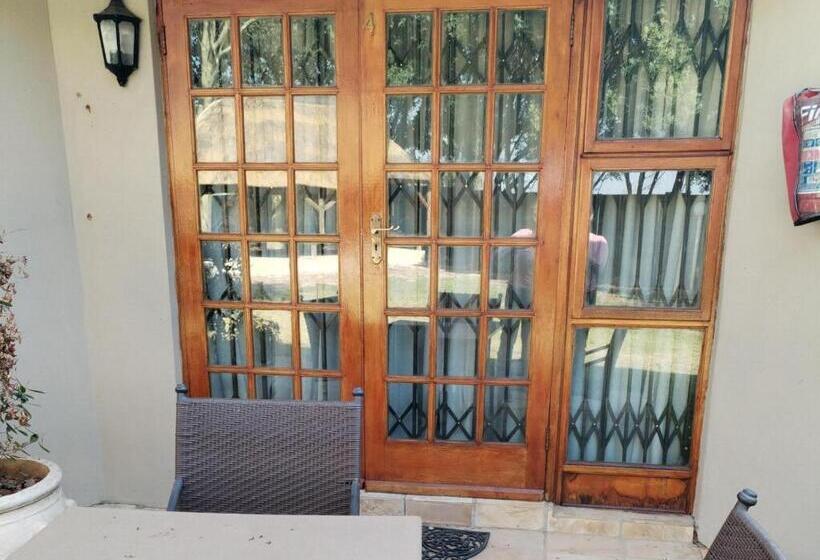 豪华房间, Hole In One