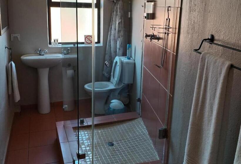 标准间, Hole In One