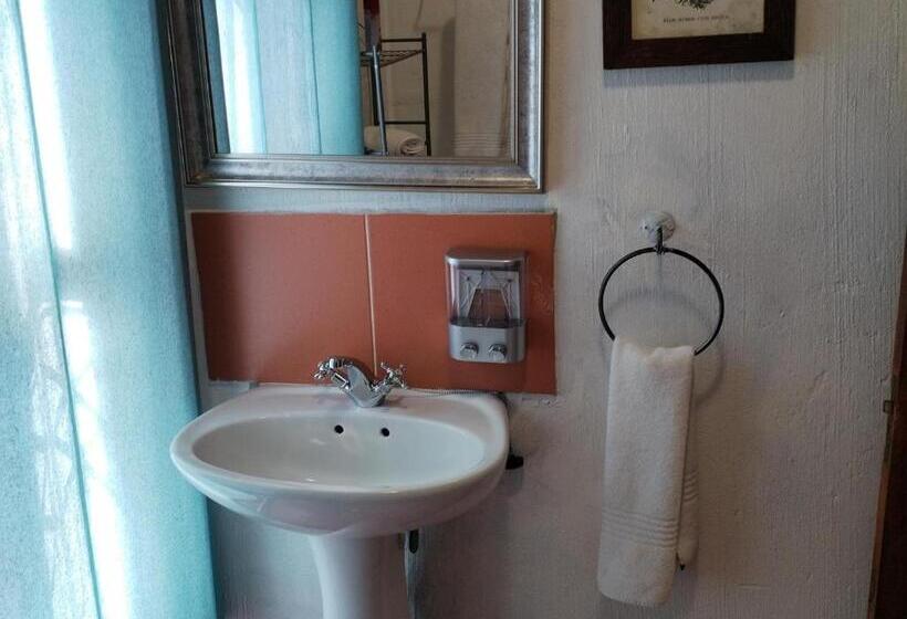 标准间, Hole In One