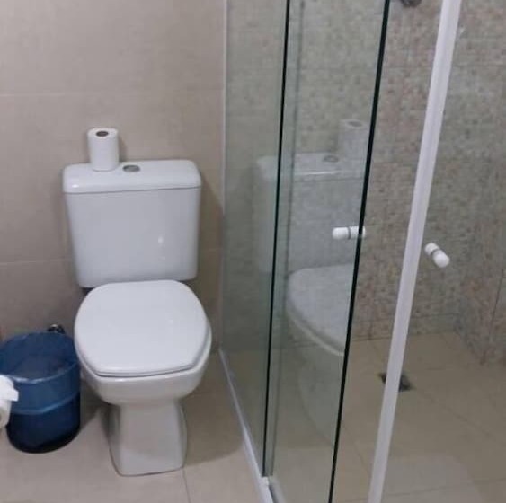 豪华房间, Palotina Palace