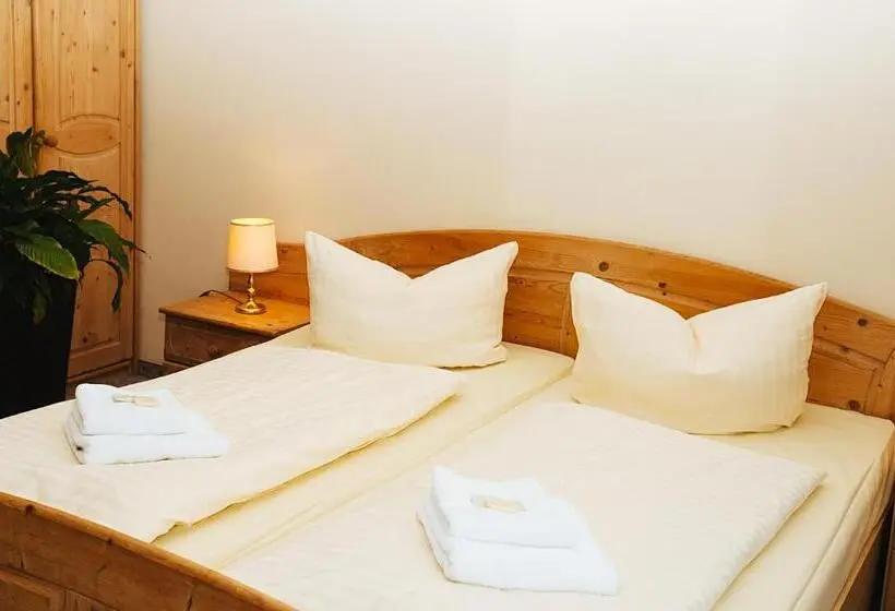 Standard Room, Restaurant Fuchs