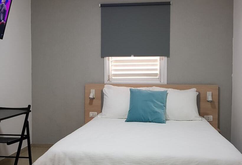 Basic Oda, Airport Guest House